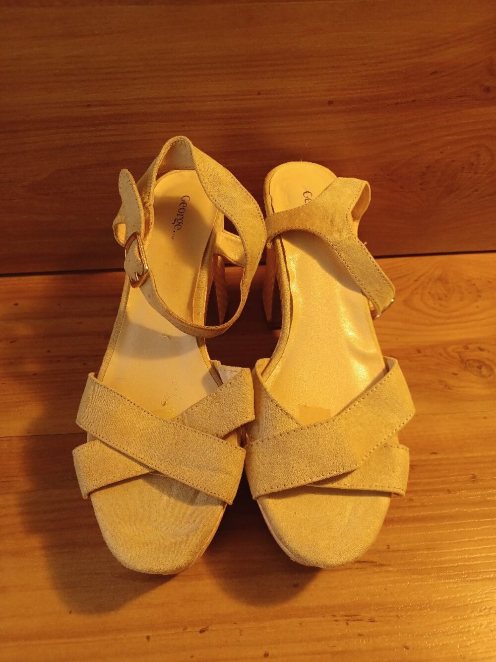George Wedge BNWT Neutral Boho Nude Shoes